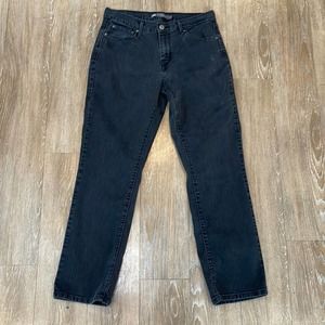 Levi’s• Black 505 Straight Leg Jeans